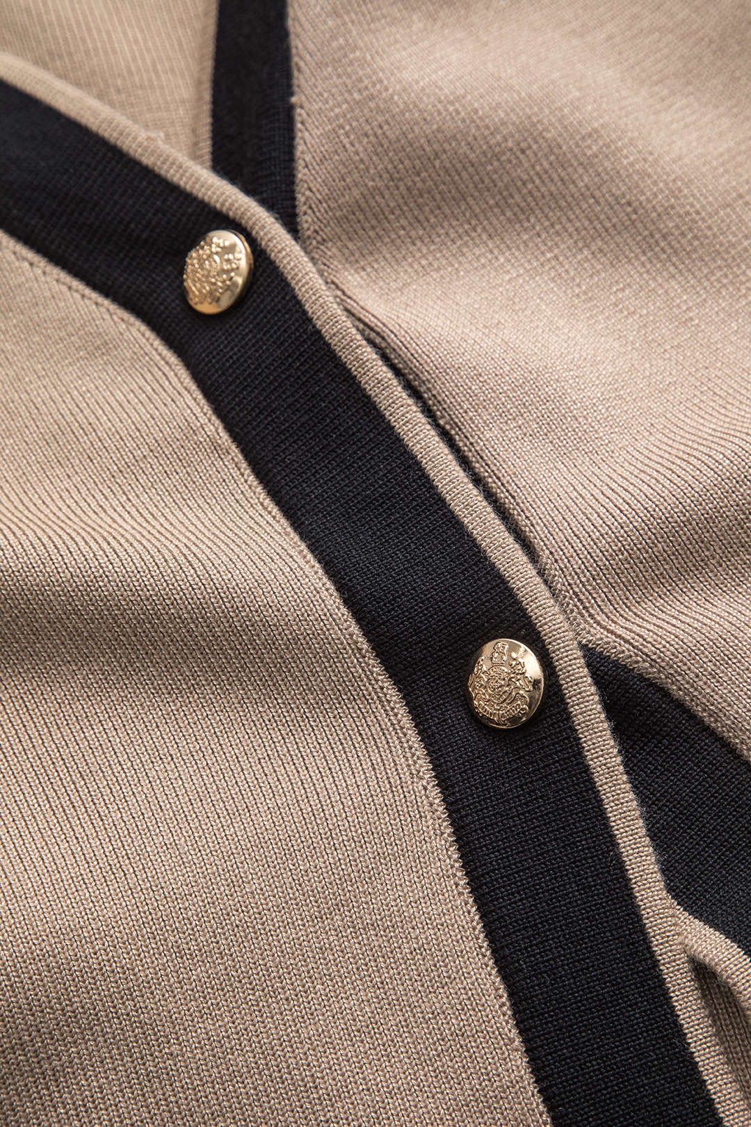 Ensemble cardigan et jupe