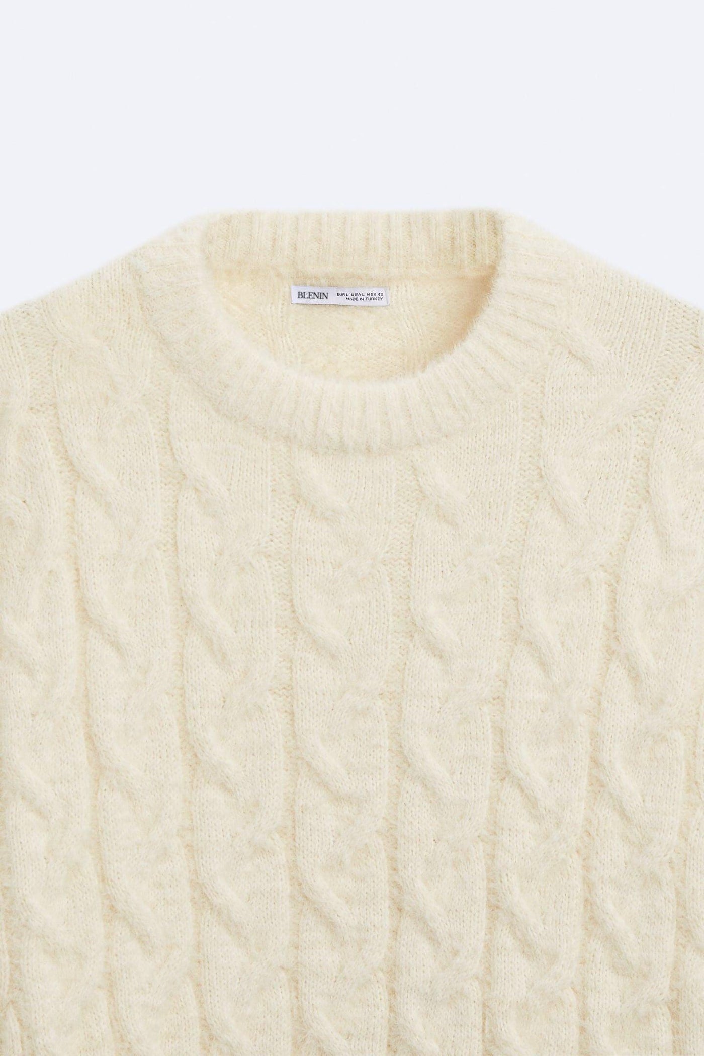 Romeo - Cable Knit Sweater