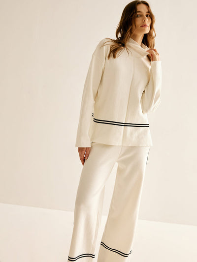 Ensemble haut et pantalon minimaliste