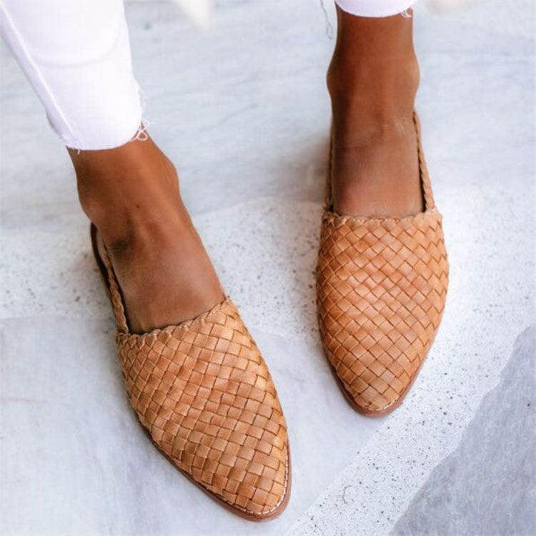 Elegant Woven Leather Flat Shoes