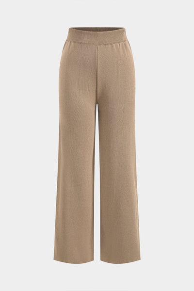 Ensemble tricot cardigan, débardeur et pantalon, coupe ample et élégante.
