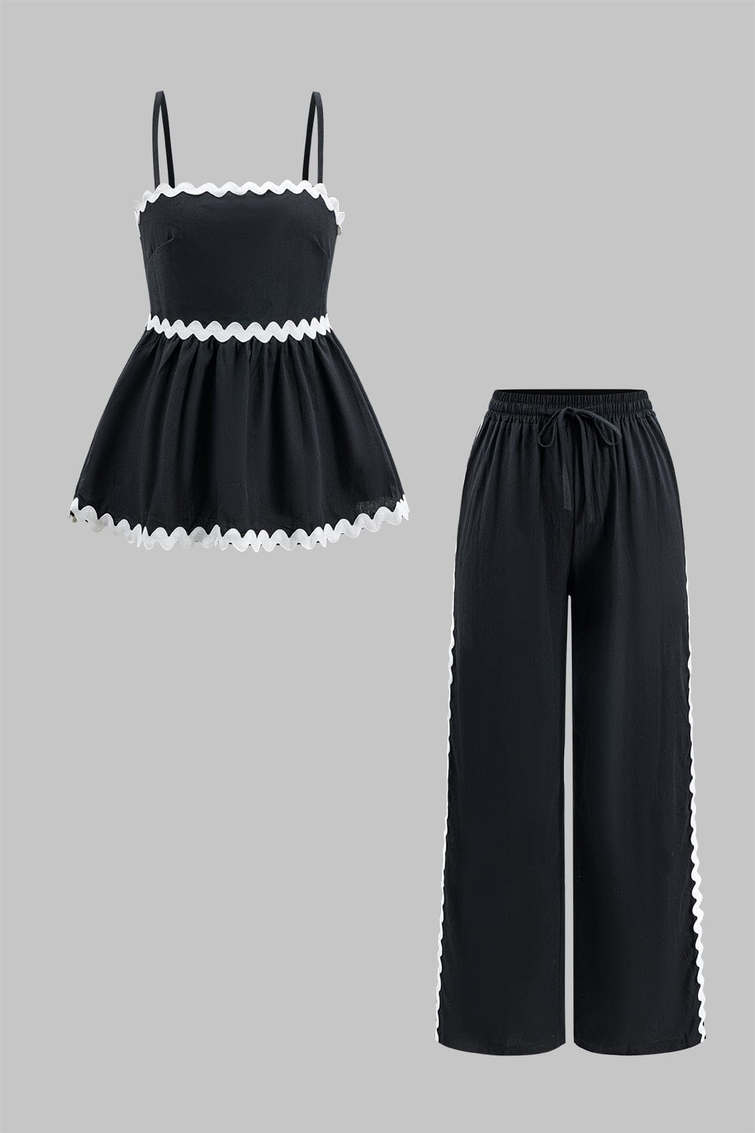 Ensemble élégant deux pièces avec top froncé et pantalon large noué.