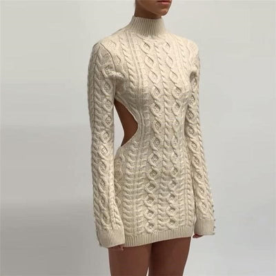 Mini robe découpée au dos