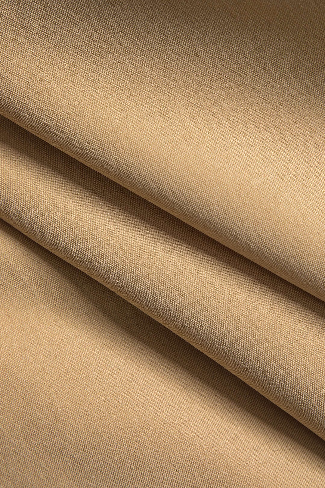 Jupe plissée taille haute, élégante, fluide et confortable, en polyester.