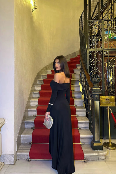 Robe Noire Épaules Dénudées à Manches Longues