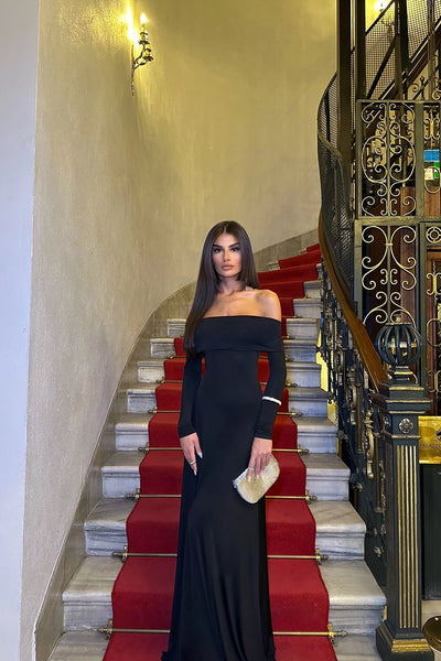 Robe Noire Épaules Dénudées à Manches Longues